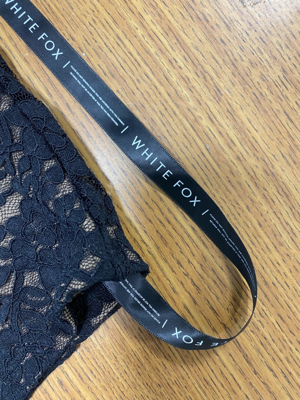 Vibe With Me Lace Capri Pants
Black - Picture 5 of 9